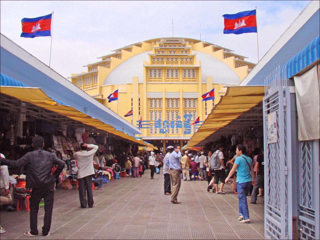 Cardamom Hotel&Apartment Phnom-Penh Buitenkant foto